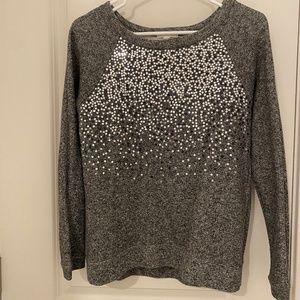 Grey sweatshirt with sequins on front